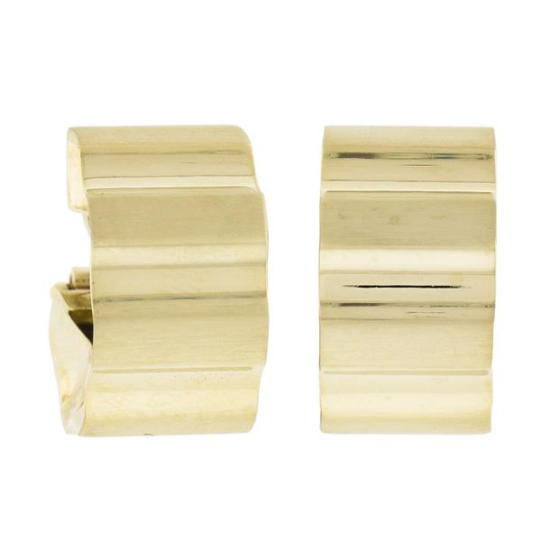 14k Yellow Gold 11.3mm Wide Dual Finish Scalloped Cuff Omega Back Earrings