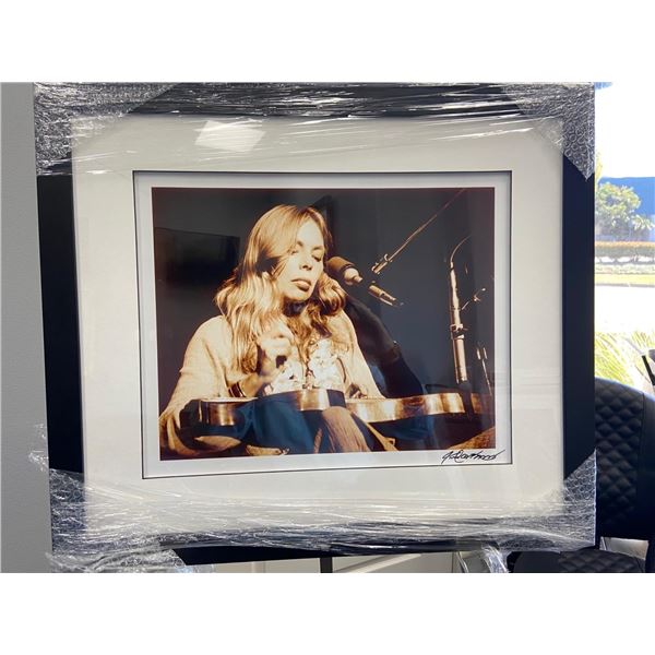 Joni Mitchell in Honolulu 1972 by Robert M Knight