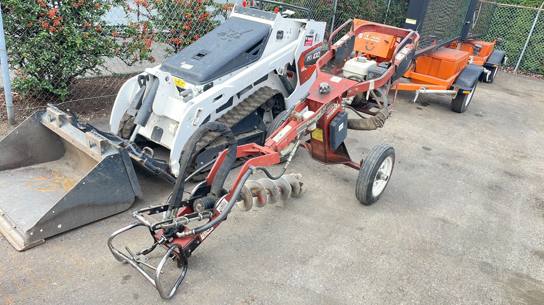 Dig R Mobile GENERAL 660H DIG-R-MOBILE HYDRAULIC HOLE DIGGER WITH 8