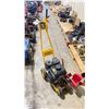 Image 2 : MCLANE 801 GAS POWERED WALK BEHIND LAWN EDGER