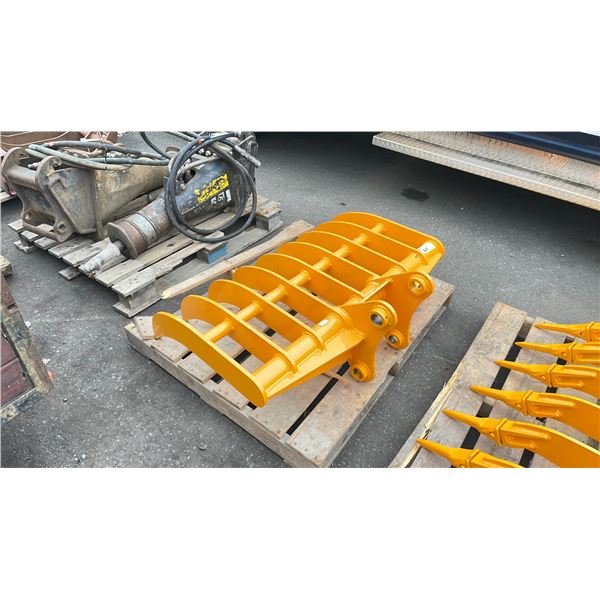 GIYI 45" YELLOW EXCAVATOR RAKE