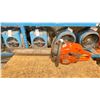Image 2 : HUSQVARNA PROFESSIONAL 565 GAS POWERED CHAIN SAW