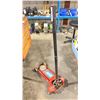 Image 2 : HYDRAULIC FLOOR JACK 2.75 TON CAPACITY
