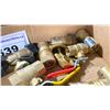 Image 2 : BOX OF ASSORTED BRASS FITTINGS