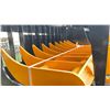 Image 2 : GIYI BALCK GY-HWG44 INDUSTRIAL 44" HYDRAULIC MINI SKID STEER HOLLOW WOOD GRABBER ATTACHMENT, &