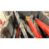 Image 3 : BLACK PLASTIC ORGANIZER BOX WITH ASSORTMENT OF LARGE MORSE TAPER DRILLS