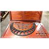 Image 1 : BROWN & SHARPE OUTSIDE MICROMETER SET WITH WOODEN CASE (MISSING 1 GAUGE)