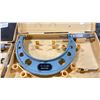 Image 2 : GROUP OF 4 MITUTOYO OUTSIDE MICROMETERS WITH CASES