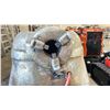 Image 3 : RIDGID 535 INDUSTRIAL ELECTRIC MOBILE PIPE THREADER WITH ASSORTED TOOLING TEETH & ATTACHMENTS