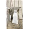 Image 2 : WHITE MODERN PEDESTAL DISPLAY TABLE