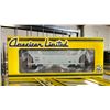 Image 2 : SHELF OF ASSORTED AMERICAN LIMITED HO SCALE MODEL TRAINS - COVERED HOPPERS & ROLLER BEARING TRUCKS