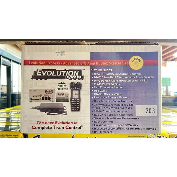 DIGITRAX EVOLUTION XPRESS - ADVANCED 5/8 AMP DUPLEX STARTED SET