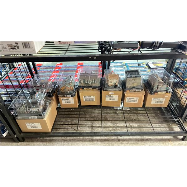 SHELF OF ASSORTED HO SCALE MODEL TRAIN SCENIC STRUCTURES