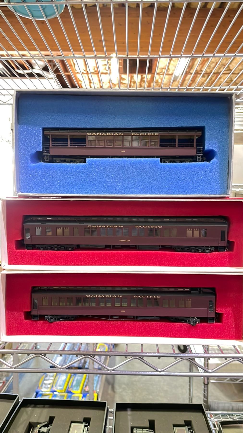 636272_5 636272_5