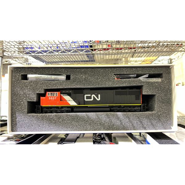 GENESIS BY ATHEARN CANADIAN NATIONAL HO SCALE MODEL TRAIN