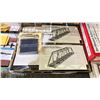 Image 4 : SHELF OF INTERMOUNTAIN RAILWAY CO HO SCALE MODEL TRAINS, HO SCALE TRUSS BRIDGES, SCENIC DETAILS