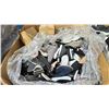 Image 2 : GAYLORD OF ASSORTED NEW SHOES (UNKNOWN AMOUNT OF PAIRS)