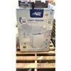 Image 2 : PALLET OF ARCTIC KING 5.0 CU. FT. CHEST FREEZER, GALANZ SINGLE DOOR COMPACT REFRIGERATOR & COAXIAL