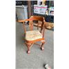 Image 1 : CARVED MAHOGANY CHIPPENDALE STYLE CORNER CHAIR