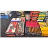 Image 2 : BOX OF MISCELLANEOUS AMMUNITION INCLUDING 12 GAUGE, 223, 9MM, 300, 22, 16 GAUGE, 17 CALIBER & MORE