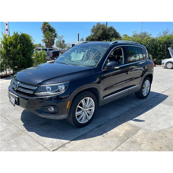 VOLK TIGUAN 2013 T-2 DAYS