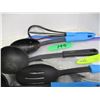 Image 2 : UNCLAIMED STORAGE:  BAG C/W KITCHEN UTENSILS