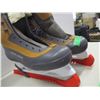 Image 3 : UNCLAIMED STORAGE/LIKE NEW:  BAUER SKATES (SIZE 9)