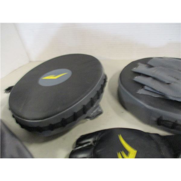 UNCLAIMED STORAGE:  BOXING ACCESSORIES