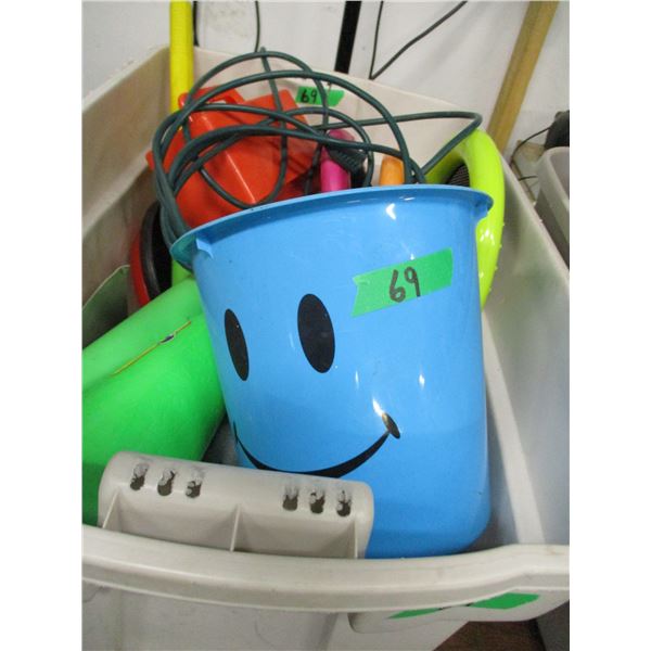 GREY TOTE C/W ASSORTED TOYS, MISC