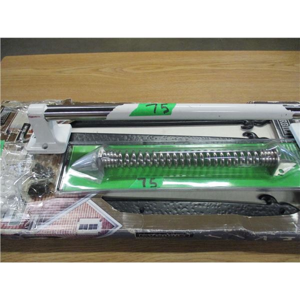 SET C/W 4 GATE HANGERS, GATE SPRING, TOWEL BAR