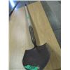 Image 1 : LONG HANDLE ROUND POINTED SHOVEL