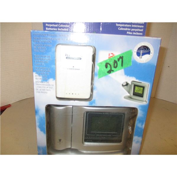 CLOCK & TEMPERATURE UNIT