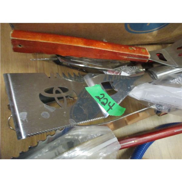 BOX C/W HARDWARE, PUMP, MISC ITEMS