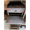 Image 1 : Royal Delux Charbroiler 24" x 22"