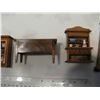 Image 4 : Lot of Wooden Dollhouse Furniture - One Piece Damaged