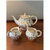 Image 1 : Arthurwood Gold Floral Tea Set, 3 pieces