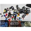 Image 3 : 3 starwars books and legos