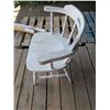 Image 4 : Vintage White Chair 19"x29"