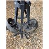 Image 2 : Golf bag carrier