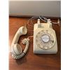 Image 2 : Vintage Rotary Telephone