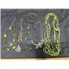 Image 1 : Lot of green jewelery