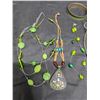 Image 2 : Lot of green jewelery