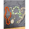 Image 3 : Lot of beaded necklaces