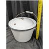 Image 3 : Old Enamel Ware (Big Pail, and Pot w/ Lid and Handle)