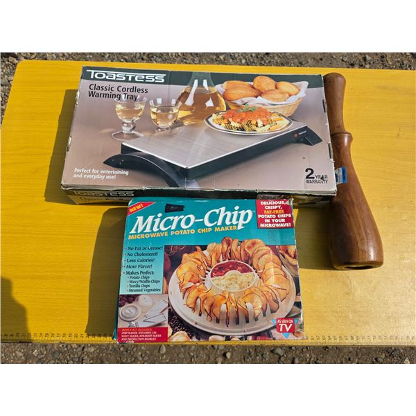 Cordless warming tray- new, pepper grinder and potato chip holder