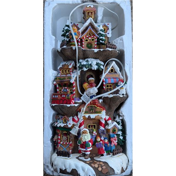 Vintage lighted Santa Tree House w/ Original