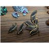 Image 3 : Lot full of Misc. Jewelry (Vintage) (Earrings, Brooches, Pins, Etc.)
