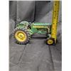 Image 4 : 1958 Vintage Eska Ertl John Deere 430 Die cast Toy arm Tractor (Missing Parts + Paint)