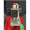 Image 4 : Vintage Sew-O-Matic Junior Toy Sewing Machine (Straco)