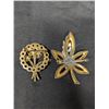 Image 2 : (2) Vintage Brooches
